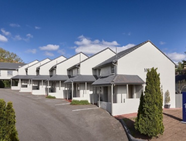 ELPHIN MOTEL & SERVICED APARTMENTS